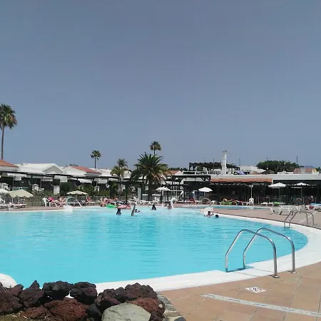 Kompleks wypoczynkowy Maspalomas Lago Deluxe *